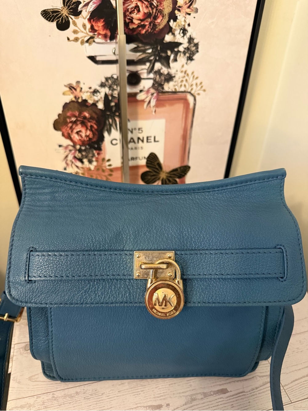 Michael Kors Hamilton Travel Teal Blue Pebbled Leather Crossbody - Picture 5 of 13